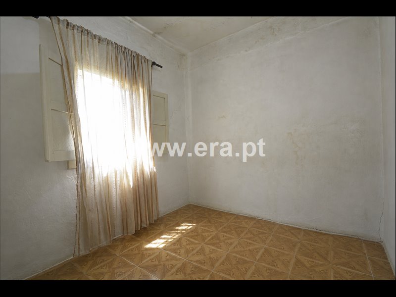 Moradia T2 à venda em Além da Ribeira e Pedreira, Tomar — foto 5