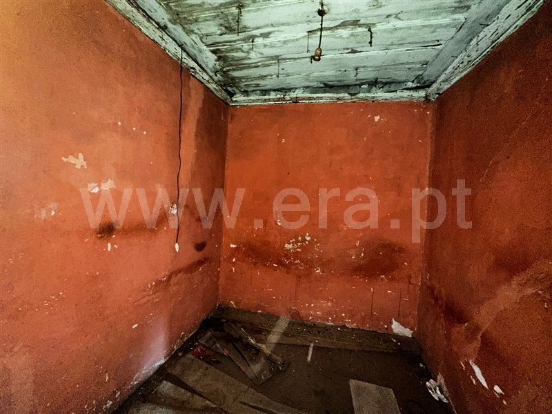 Moradia T2 à venda em Andrães, Vila Real — foto 5