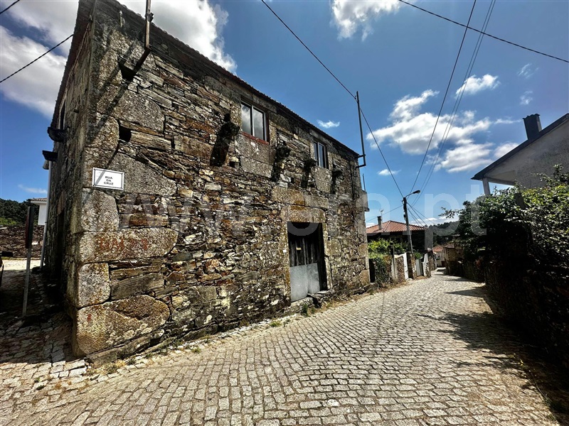Moradia T2 à venda em Andrães, Vila Real — foto 9