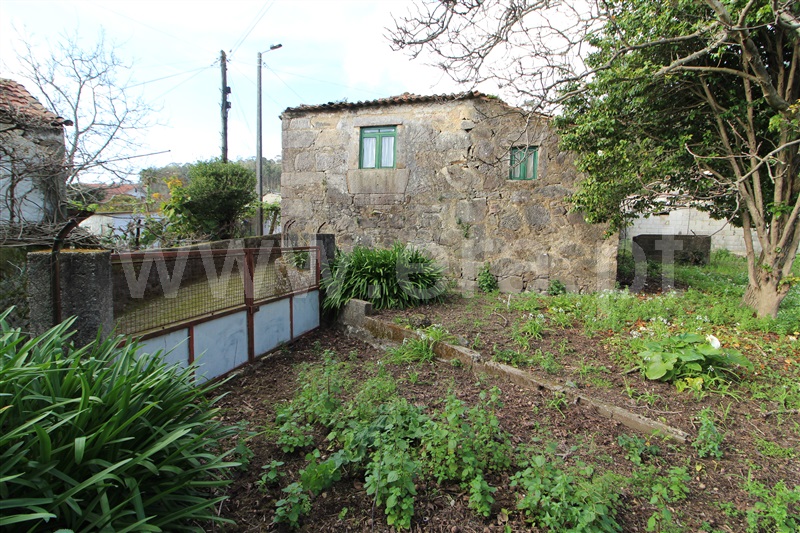 Moradia Rústica T3 / Barcelos, Negreiros e Chavão