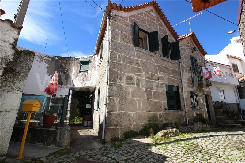 Moradia Rústica T3 / Gouveia, Aldeias e Mangualde da Serra