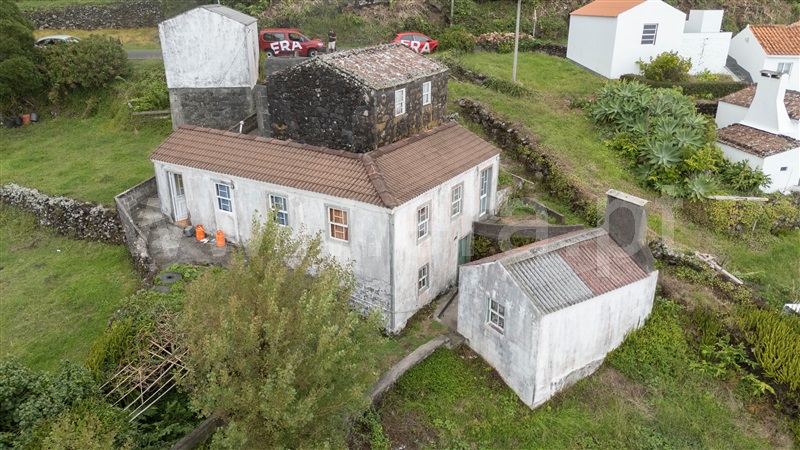 Moradia Rústica T3 / Lajes do Pico, Calheta de Nesquim