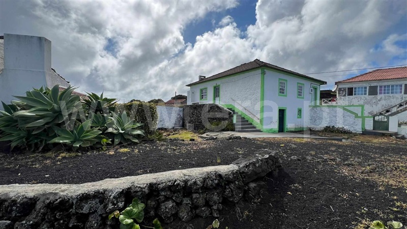 Moradia Rústica T3 / Lajes do Pico, Piedade