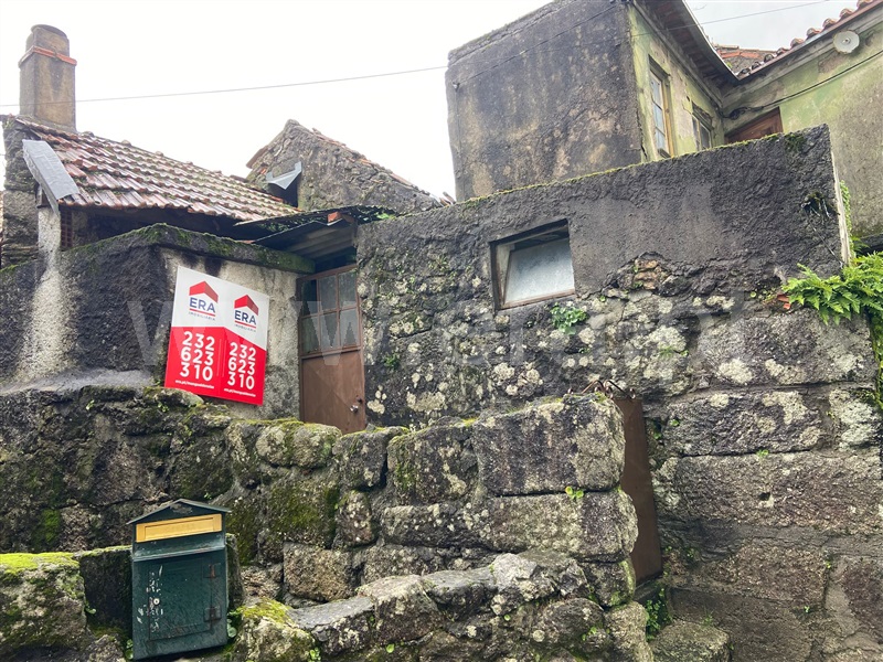 Moradia Rústica T3 / Nelas, Canas de Senhorim
