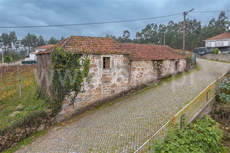 Moradia Rústica T3 / Paços de Ferreira, Sanfins Lamoso Codessos