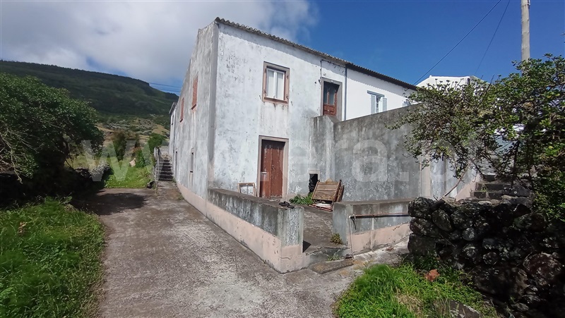 Moradia Rústica T3 / Santa Cruz da Graciosa, Luz