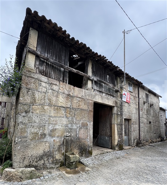Moradia Rústica T3 / Terras de Bouro, Souto