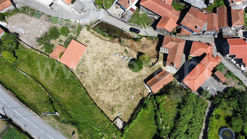 Moradia Rústica T3 / Vale de Cambra, Cepelos