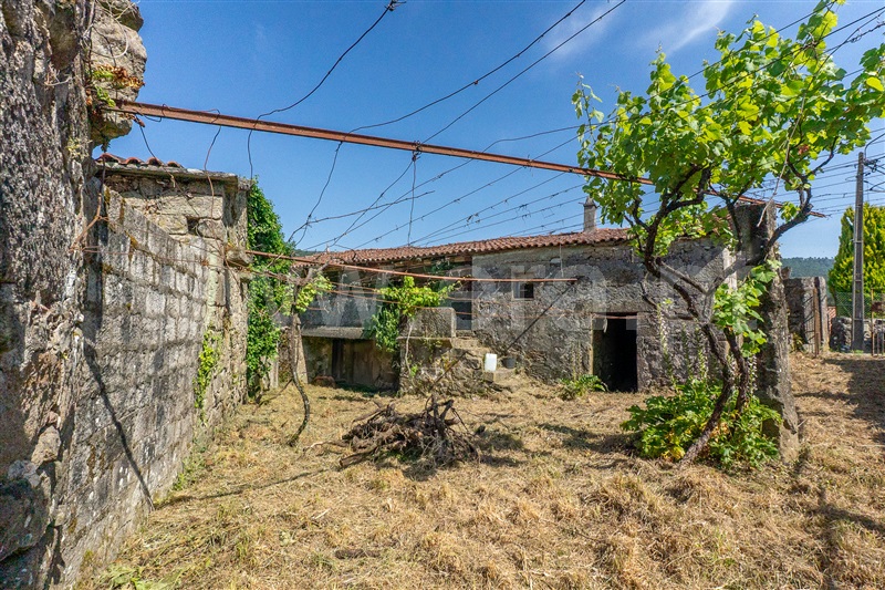 Moradia Rústica T3 / Vila Nova de Cerveira, Covas