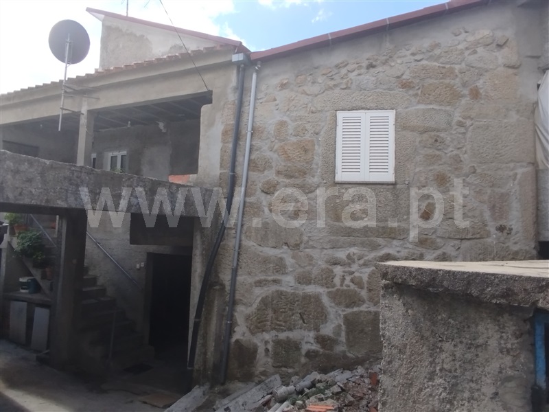 Moradia T3 à venda em Campo, €85.000