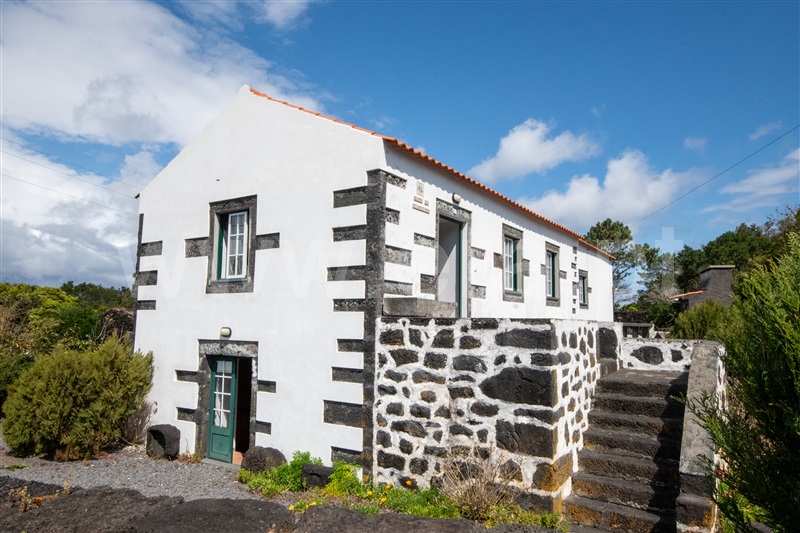 Moradia Rústica T4 / São Roque do Pico, Santa Luzia
