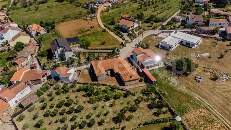 Moradia T4 à venda em Santiago, Seia — foto 3