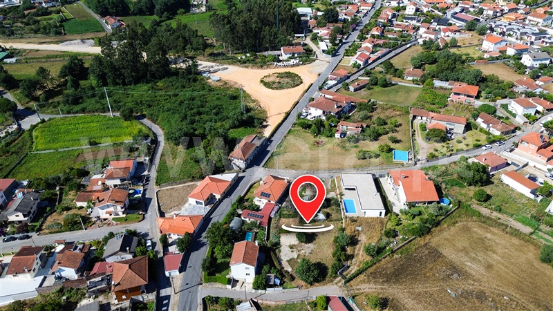 Moradia em Barroselas e Carvoeiro, €108.000