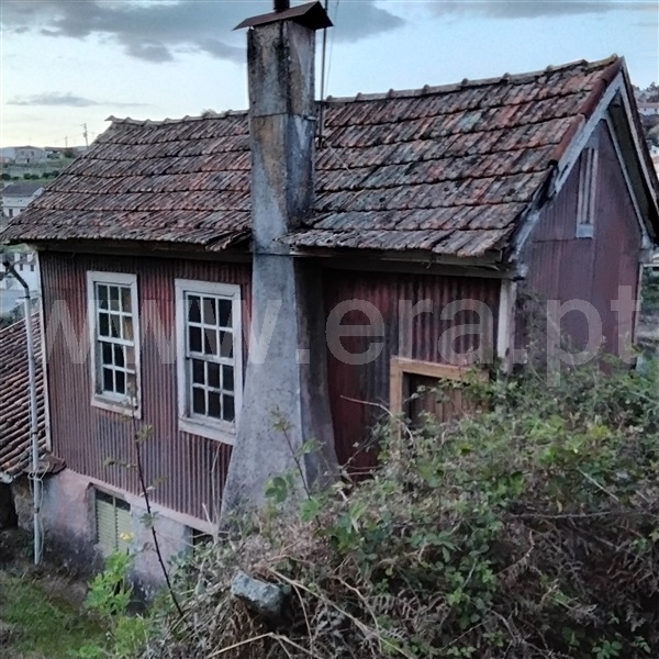 Moradia / São Pedro do Sul, São Pedro do Sul, Várzea e Baiões