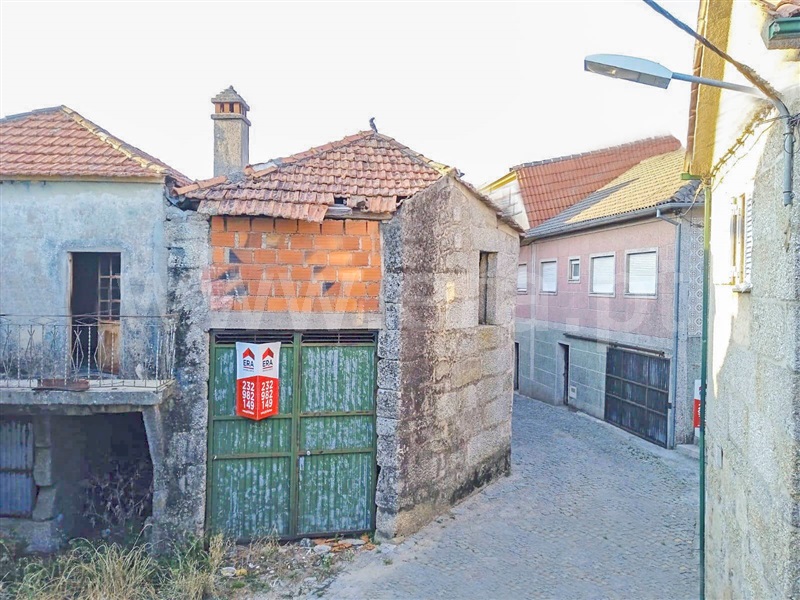 Moradia / Sátão, Lamas
