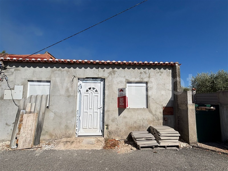 Moradia T1 / Abrantes, Barrada