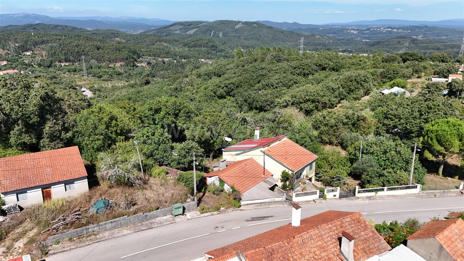 Moradia T1 Quintal Almoster | ERA Imobiliária
