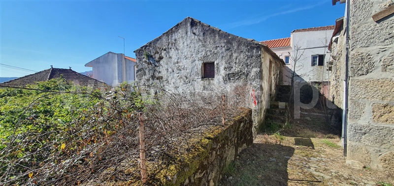 Moradia T1 / Lamego, Cepões, Meijinhos e Melcões