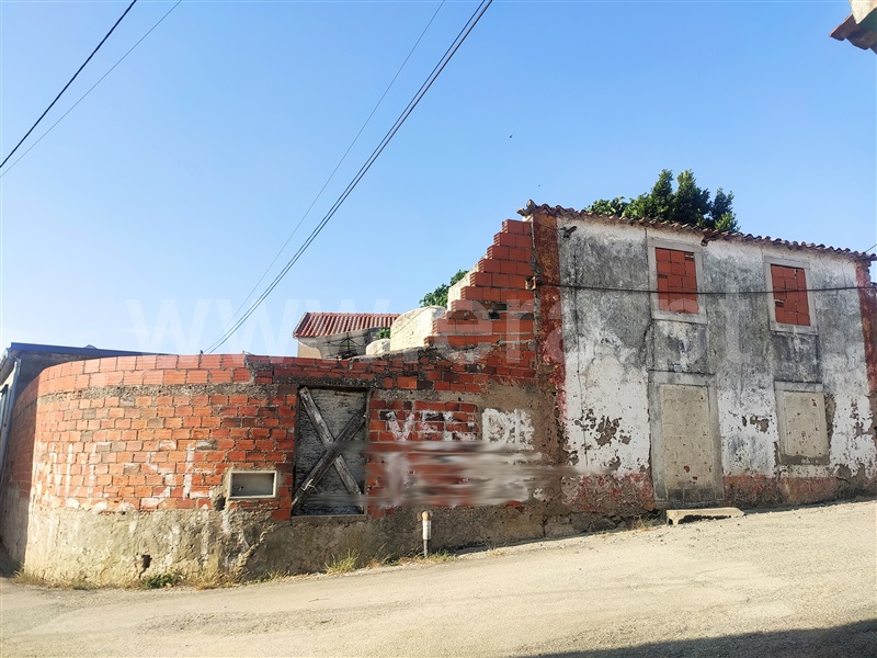 Moradia T1 / Lourinhã, Miragaia e Marteleira