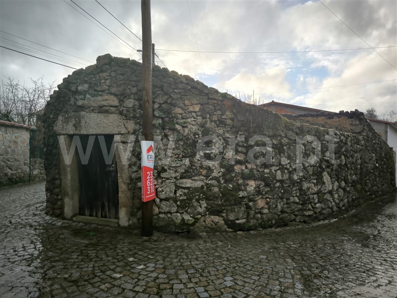 Moradia T1 Mangualde, Santiago de Cassurrães e Póvoa de Cervães - 1453750 - 9