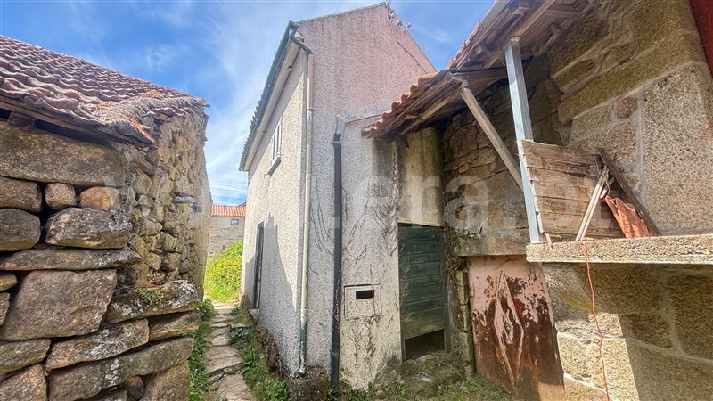 Moradia T1 / Montalegre, Gralhas