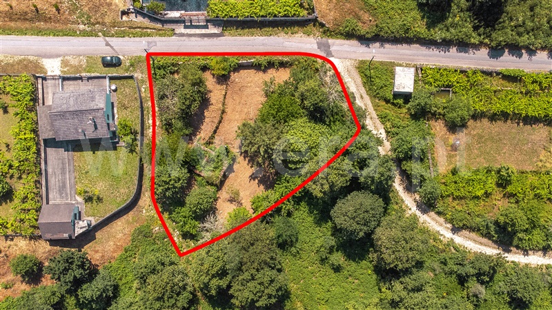 Terreno com ruina T1 com Urbano Paredes de Coura, Cossourado e Linhares - 1329274 - 20