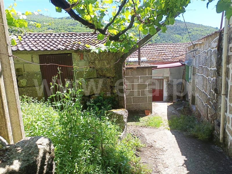 Moradia T1 / Resende, Anreade e São Romão de Aregos