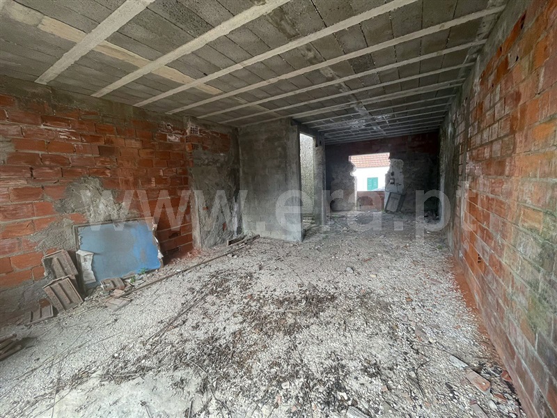 Moradia T1 à venda em Azoia de Cima e Tremês, Santarém — foto 2