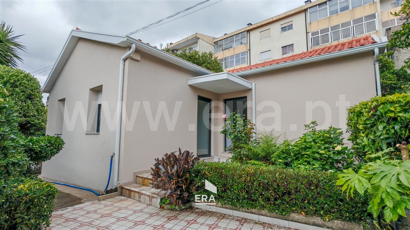 Moradia T1 / Santo Tirso, Santo Tirso, Couto (Santa Cristina e São Miguel) e Burgães