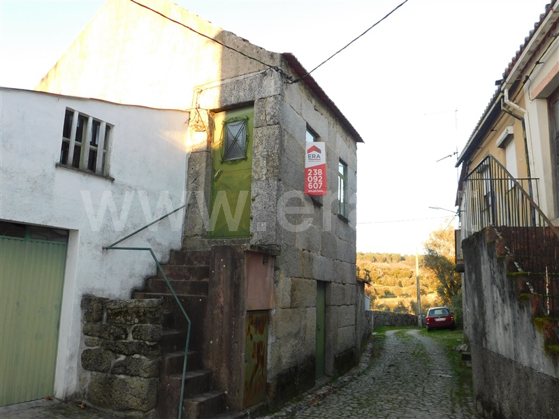 Moradia T1 / Seia, Paranhos