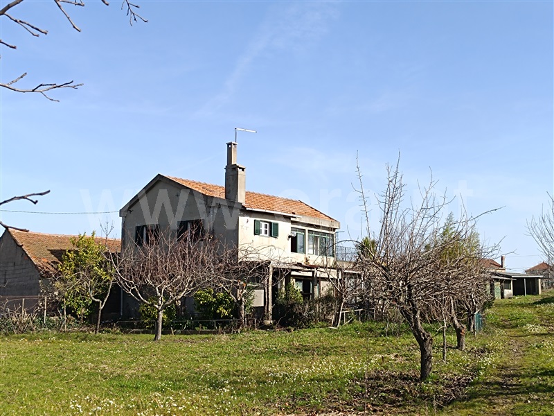 Moradia T1 / Valpaços, Carrazedo de Montenegro e Curros