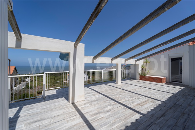 Moradia T10 / Alcobaça, Praia das Paredes