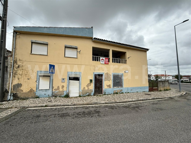 Moradia T16 / Bombarral, Bombarral e Vale Covo