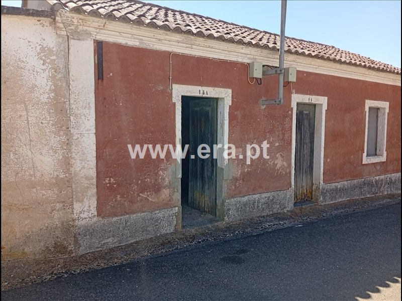 Moradia T2 em Alvega e Concavada, €40.000