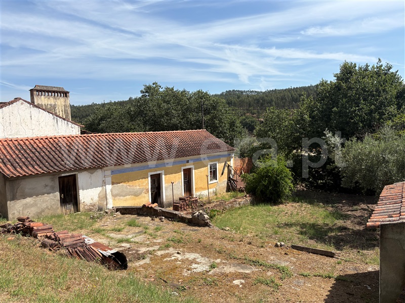 Moradia T2 / Abrantes, Rio de Moinhos
