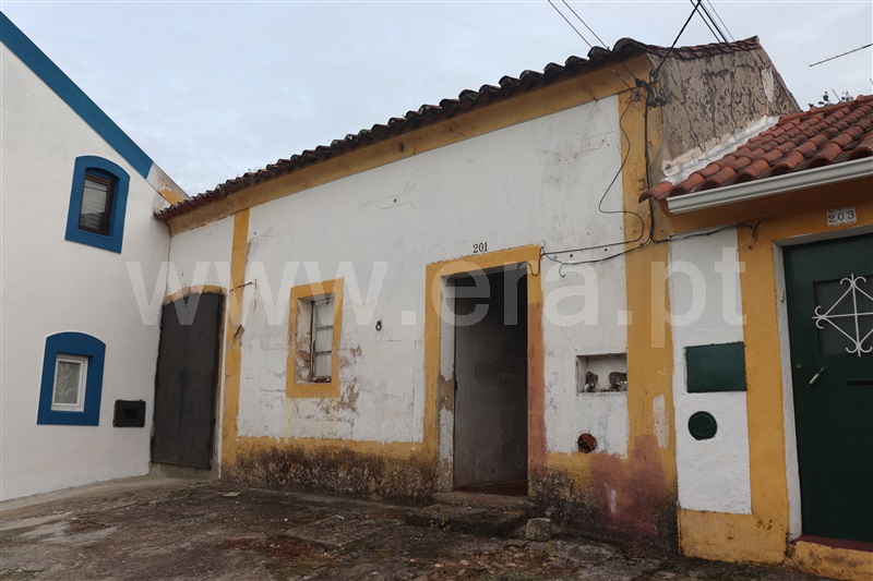 Moradia T2 Abrantes, Tramagal - 1363429 - 8