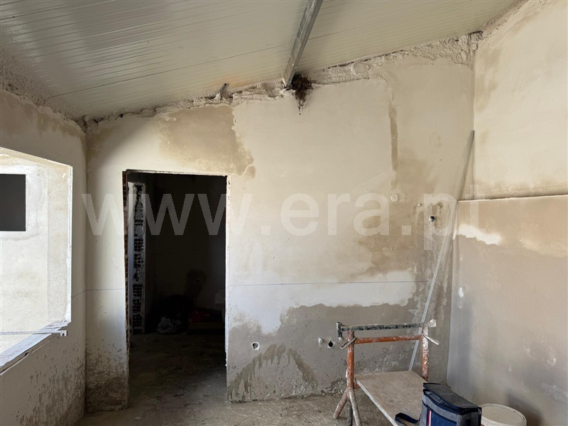 Moradia T2 à venda em Tramagal, Abrantes — foto 3