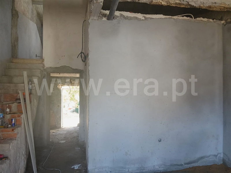 Moradia T2 à venda em Tramagal, Abrantes — foto 2