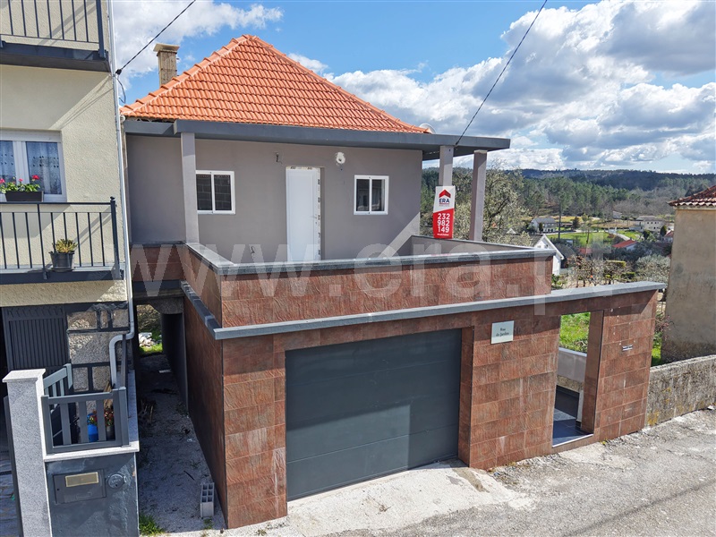 Moradia T2 / Aguiar da Beira, Pinheiro