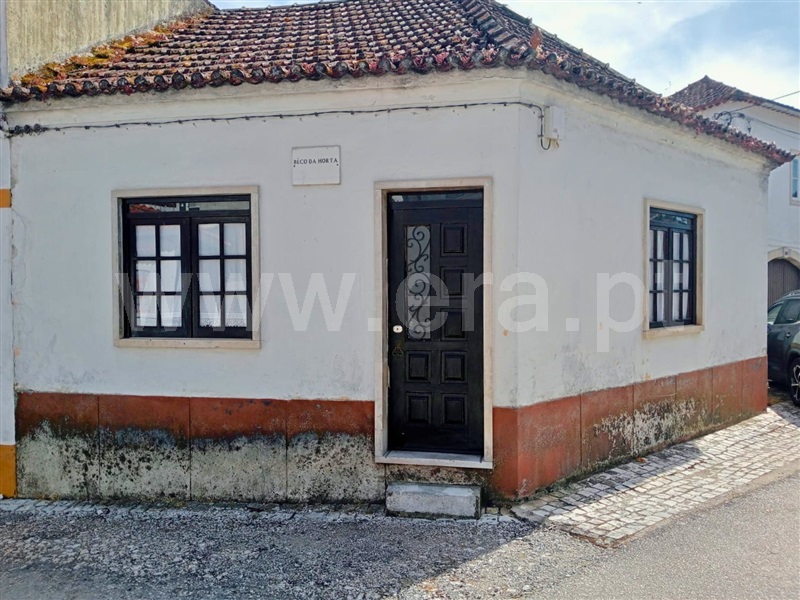 Moradia T2 / Alcanena, Espinheiro