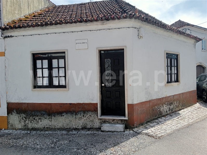 Moradia T2 / Alcanena, Espinheiro