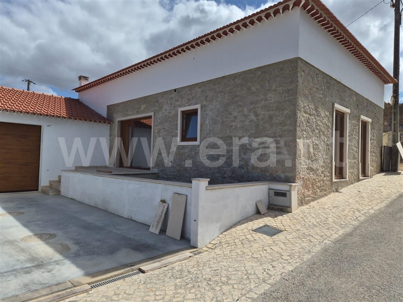 Moradia T2 / Alcobaça, Évora de Alcobaça