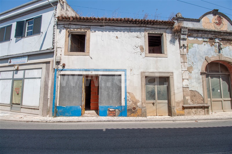 Moradia T2 / Alenquer, Aldeia Galega da Merceana e Aldeia Gavinha