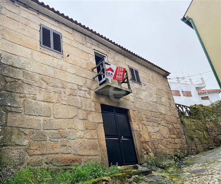 Moradia T2 / Alijó, Sanfins do Douro