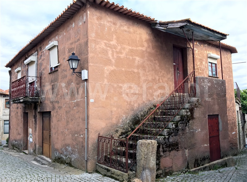 Moradia T2 / Armamar, Fontelo