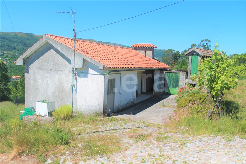 Moradia T2 / Baião, Campelo e Ovil