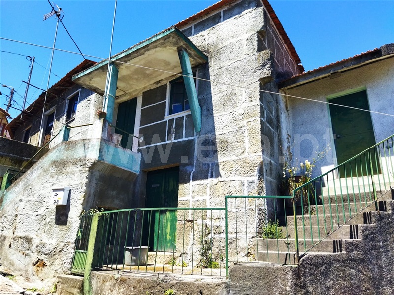Moradia T2 / Baião, Gove