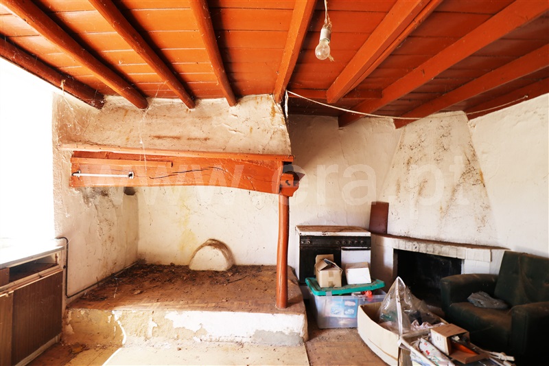 Moradia T2 Batalha, São Mamede - 1348004 - 4