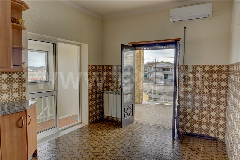 Moradia T2 com Quintal Bombarral, Vale Covo - 1350609 - 3