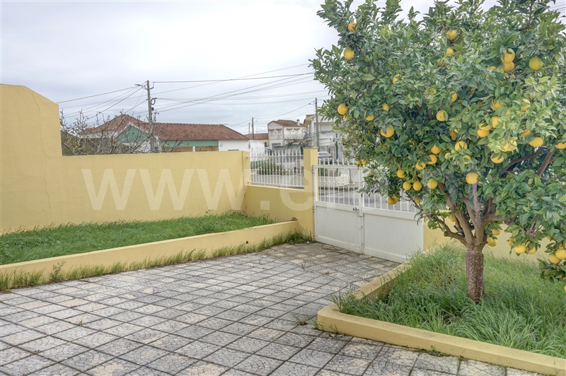 Moradia T2 com Quintal Bombarral, Vale Covo - 1350609 - 17